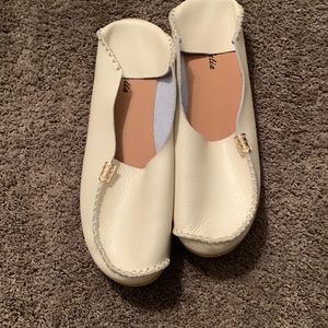 Venus Celia off white flat comfortable shoes never worn